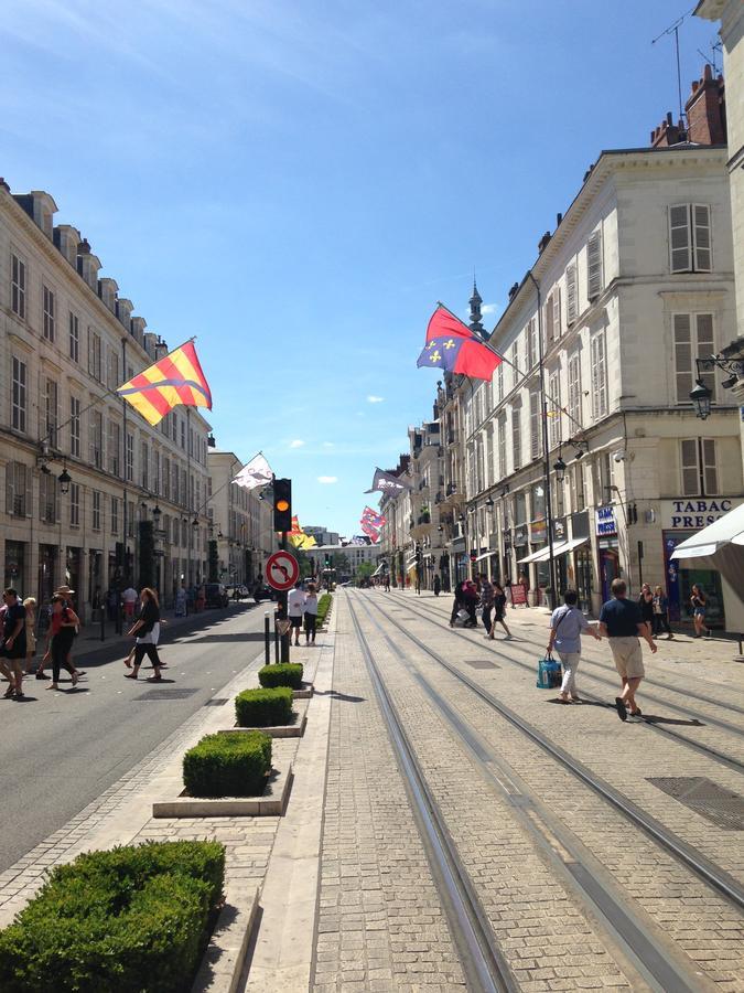 Hypercentre Orleans Apartment ภายนอก รูปภาพ